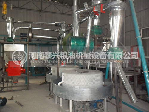 雙組石磨面粉機